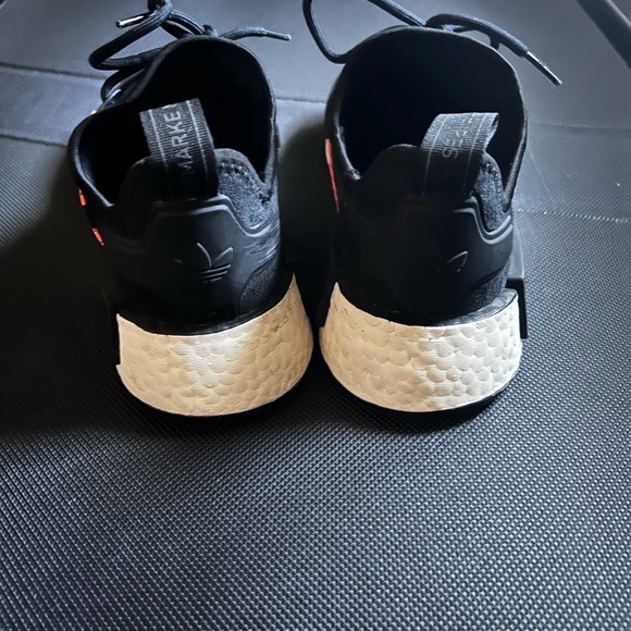 Adidas NMD R1 - Picture 8 of 12